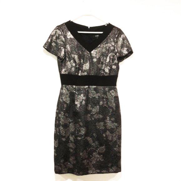 Silver/Pewter metallic brocade dress with black 🖤 - Picture 1 of 9